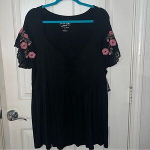 NEW WITH TAGS torrid peplum top